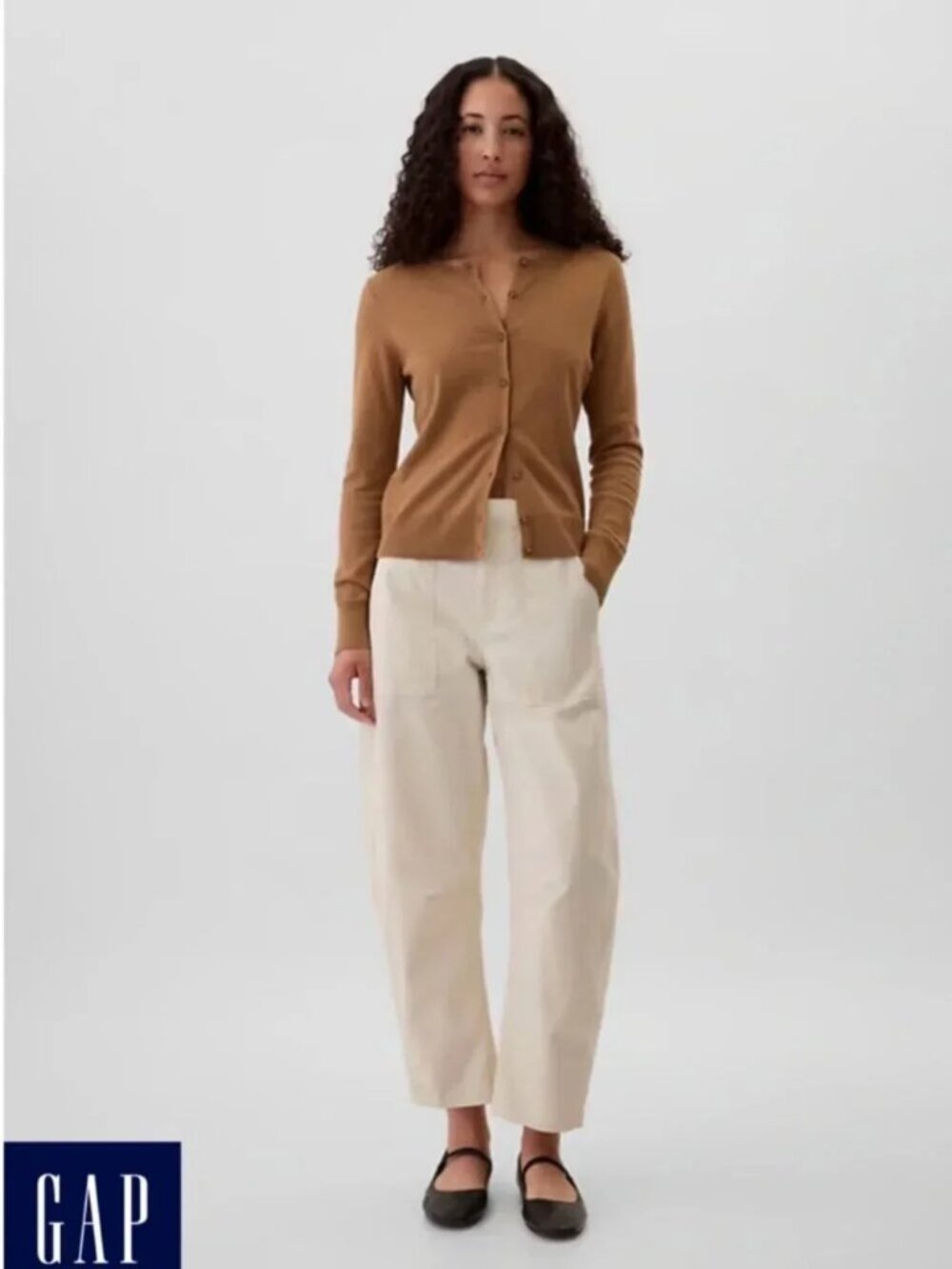 GAP Barrel High Rise Khaki Jeans, Size 4